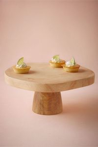 Support à gâteau élégant en bois avec plateau rond pour la présentation de gâteaux, desserts et cupcakes - Product Image 3