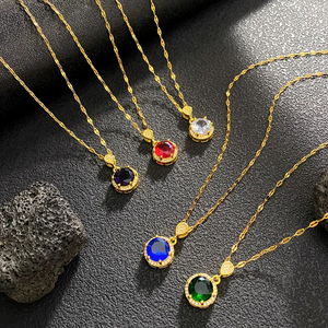 Collier rond unisexe avec incrustation de zircon, acier titane électroplaqué avec chaîne en câble - Product Image 2