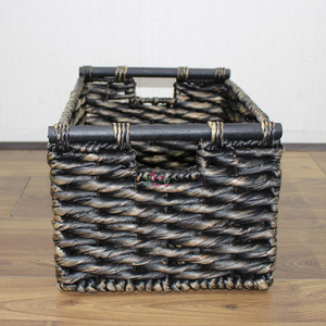 Panier de rangement multifonctionnel écologique en jacinthe d'eau avec poignées en bois pour le rangement du linge - Product Image 6