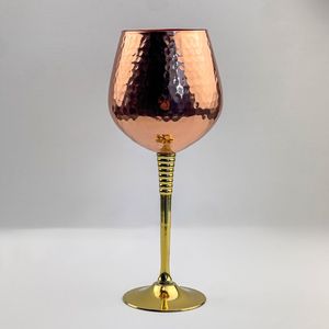 Verres à cocktail et à vin en métal de 9 oz, aspect cuivre royal, avec pied en laiton pour flûtes à champagne, vente en gros pour mariages - Product Image 1