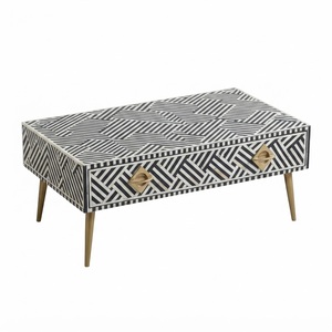 Mesa de Centro Cuadrada Artesanal con Incrustaciones de Resina y Hueso en Forma de Tulipán, Mesa de Cóctel Moderna para Sala de Estar en Verde con Base Metálica con Acabado Dorado - Product Image 6