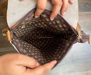 Nuevo monedero cruzado metálico con pelo, bolso de piel de vaca occidental, monedero de mujer al por mayor de cuero genuino personalizado de alta calidad Premium - Product Image 6