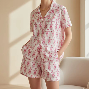 Conjunto de Pijama Elegante y Casual para Mujer, 2 Piezas, Manga Corta, Cuello Camisero, 100% Algodón, Transpirable y Suave - Product Image 1