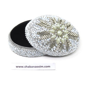 Gift Box Handmade Lac Beaded Material Antique Pill Box Table Top Decorative Box Set Small <b>White</b> Beaded Jewelry Storage Box - Product Image 3