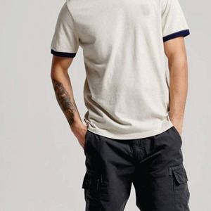 เสื้อยืดคอตตอนทรงปกติสำหรับผู้ชาย คอกลม แขนสั้น สีพื้น แต่งขอบตัดกัน สไตล์ลำลอง - Product Image 4