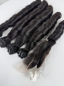 Perruque en cheveux humains bouclés naturels en gros – Qualité supérieure vietnamienne - Product Image 1