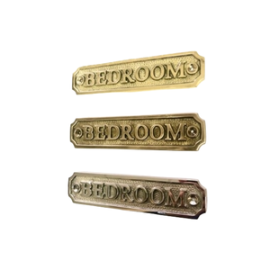 Plaque de porte ronde en laiton poli plaqué or de qualité supérieure, décoration élégante pour la maison et le bureau - Product Image 1