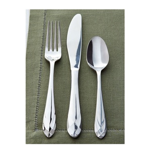 Ensemble de couverts élégants à poignée géométrique |   Ensemble de couverts en acier inoxydable de qualité supérieure, 3 pièces |   Vaisselle en argent poli miroir pour la salle à manger - Product Image 1