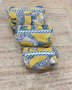 Set 3 Quilted Floral Print Toiletry Bags Large Indian Cotton <b>Canvas</b> Nylon Travel Makeup Pouches Fashion Shaving Kit Vanity Case - Product Image 5