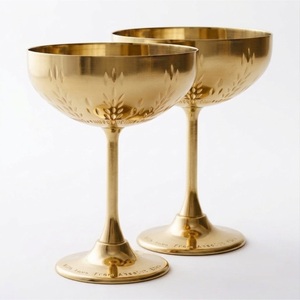 Juego de copas de champán de lujo con acabado martillado, copas de vino doradas pulidas a mano para bodas, fiestas y decoración del bar en casa. - Product Image 3