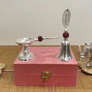 ชุดดีปักกษ์และลูกบอลลายรูดราคช์ชุบเงิน พร้อมกล่องกำมะหยี่ - Product Image 3