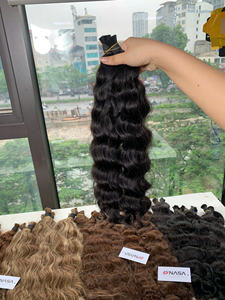 Extensions de cheveux bruts vietnamiens Extension de cheveux humains bruts en vrac avec des cheveux vierges de style vague Grade 100gram Color Light - Product Image 3
