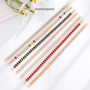 Brazalete Abierto Ajustable con Eslabones de Piedras de Colores y Zirconia Geométrica Chapado en Oro de 18k para Mujer, Ideal para Fiestas - Product Image 2