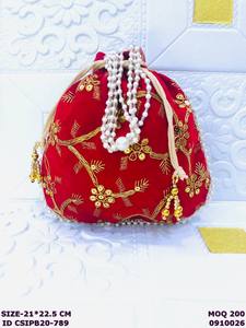 Bolso Potli de terciopelo bordado a mano con asa de perlas |   Bolsa con Cordón para Novia India |   Bolso de mano étnico para fiesta de bodas - Product Image 4