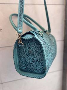 Bolso de Mano de Cuero Tallado a Mano 2026, Estilo Bohemio Gitano, Hecho a Mano, Color Azul, Elegante, Multiusos - Product Image 2