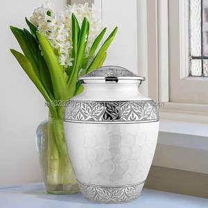 Urnas de cremación de aluminio decorativas artísticas para cenizas humanas adultas con trabajo artesanal ideal para recuerdo - Product Image 2