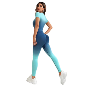 Ensemble de yoga pour femme de haute qualité, sans couture, pour l'entraînement, avec haut court à col rond uni, manches longues, bretelles non convertibles, taille mi-haute élastique à l'avant - Product Image 3