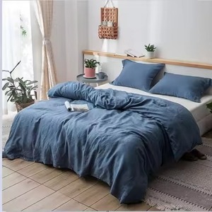 Ensemble de housse de couette et de taies d'oreiller Queen Size avec des propriétés antistatiques et antibactériennes - Product Image 3