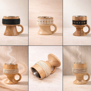 Brûleur d'encens en bois naturel avec support de style calice, poignée latérale confortable et insert de bol intérieur métallique pour parfumer - Product Image 6