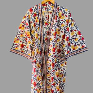 Robe Kimono en Coton à Motifs Floraux avec Ceinture Rayée pour Femme – Peignoir de Spa, Commande en Gros pour Hôtels, Complexes Hôteliers, Boutiques, Demoiselles d'Honneur - Product Image 1