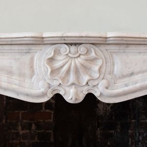 Inserto per Caminetto Elettrico o <span class=keywords><strong>a</strong></span> <span class=keywords><strong>Gas</strong></span> in Marmo Bianco di Carrara Personalizzato, <span class=keywords><strong>Design</strong></span> Moderno per Ville con Supporti TV - Product Image 4