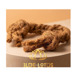 Jouet à mâcher pour chien en boule de coco naturelle de lotus bleu de haute qualité, biodégradable, pour l'hygiène dentaire, apaisant l'anxiété des animaux, non toxique, durable - Product Image 1