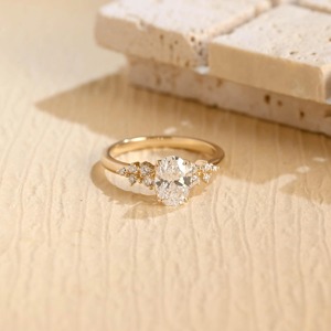 Diamant de laboratoire taille ovale 1ct-8ct Couleur D-H Pureté VVS1-VVS2 VS2 VS1 Certifié IGI Plaqué Or 14K pour la fabrication de bijoux de mariage - Product Image 1