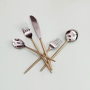 Ensemble de couverts plaqués argent au Design haut de gamme Portugal avec torsion argentée, ensemble d'ustensiles à poignée en forme d'ananas en or - Product Image 6