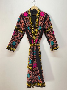 Bata Bohemia con Bordado Floral, Manga Larga, Talla Grande, Ropa Casual para Mujer, Prenda Exterior de Otoño, Cuello en V, Cierre con Cinturón - Product Image 4