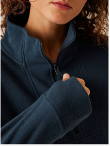 Sudadera de cuello alto de forro polar personalizada de alta calidad, estilo pulóver con hombros caídos, cómoda y holgada para mujer, con cuello simulado y bolsillos. - Product Image 3