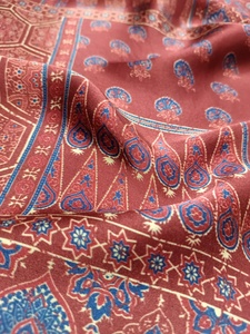 Tissu Dobby tissé vert sauge, biologique, respirant, léger, à motifs floraux, écologique, pour saris de filles et robes d'été légères, uni - Product Image 4