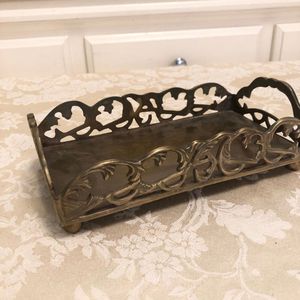 Boîte à mouchoirs décorative de style classique en métal écologique avec motif gravé, taille et logo personnalisables pour hall d'hôtel et maison - Product Image 1