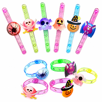 Montre lumineuse de dessin animé d'Halloween, bracelet clignotant en plastique, cadeau promotionnel unisexe pour les 14 ans et plus, idéal pour les marchés nocturnes et les stands de rue