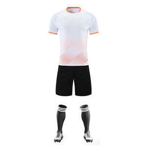 Maillots de football unisexes de haute qualité, best-sellers, personnalisables, respirants, à séchage rapide, à manches courtes, uniformes de football pour adultes - Product Image 3