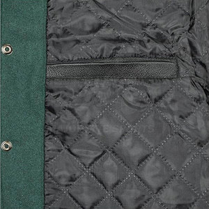 Vestes de sport de qualité supérieure fabriquées au Pakistan, service OEM, tissu de haute qualité avec coupe confortable - Product Image 6