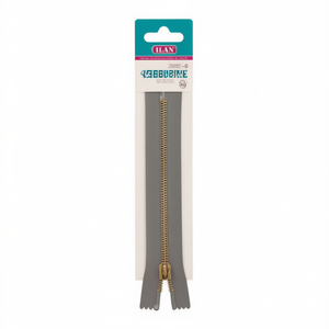 Cerniera Ilan 20Cm con Denti in Metallo Grigio, Accessorio per Abbigliamento - Product Image 1