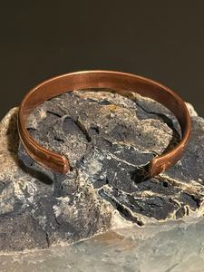 Bracelet manchette bombé en cuivre pur fait main, en métal massif, bijou de guérison demi-rond en cuivre pour hommes et femmes, OEM simple - Product Image 2