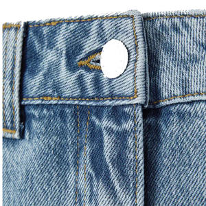 Shorts de Mezclilla Casuales de Verano a la Moda con Logotipo Personalizado de Marca Privada a Precio Económico, Venta al por Mayor Directa de Fábrica - Product Image 3