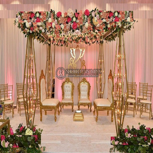 Mandap métallique blanc pour mariage en extérieur - Product Image 6
