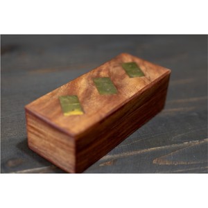 Juego de Dominó de Madera de Lujo Hecho a Mano con Caja de Almacenamiento con Incrustaciones de Latón, Juego de Mesa Antiguo Personalizado OEM para Adultos, Regalo - Product Image 4
