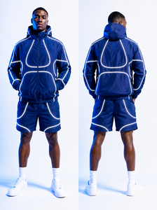 Ensemble de survêtement coupe-vent réfléchissant personnalisé pour homme avec veste à capuche et short – Tenue de sport - Product Image 4