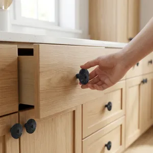 Kenop Kabinet Besi Cor Tradisional - Finishing Hitam Tahan Lama Anti Karat Ramah Lingkungan Pemasangan Mudah untuk Lemari Dapur dan Laci - Product Image 4