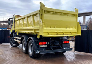 Producto de primera calidad USADO, perfecto estado, Iveco Truckker 450 Rigid 8X4 Manual 450Hp, camión volquete diésel, LISTO PARA USAR - Product Image 2