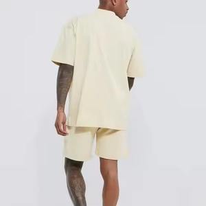 Ensemble T-shirt et short surdimensionné en coton épais de qualité supérieure pour homme - Ensemble décontracté uni à épaules tombantes pour l'été - Product Image 6