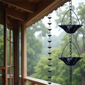 Chaîne de pluie unique en cuivre martelé, design simple et élégant pour le drainage de l'eau de pluie, idéale pour l'architecture extérieure contemporaine. - Product Image 2