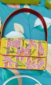 Sac à main tendance pour fans de sport, sac à bandoulière personnalisé en perles de baseball pour femmes et filles, sacs à main faits à la main en strass pour le jour du match 2026 - Product Image 4