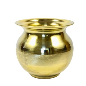 Lota de Pooja en laiton très demandée à prix de gros, Kalash de Pooja en laiton, ustensile de Puja en alliage métallique, récipient religieux hindou - Product Image 2