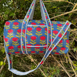 Bolsa de Viaje Acolchada de Algodón Resistente con Costuras Elegantes y Correa de Hombro Cómoda para Uso Diario - Product Image 1