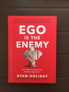 El ego es el enemigo, de Ryan Holiday, libro de ficción en tapa blanda, libro de desarrollo personal - Product Image 1