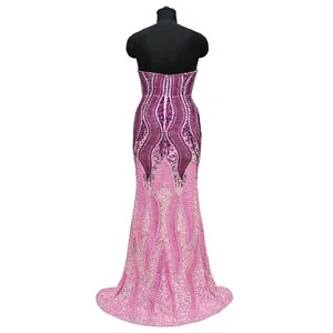 Robe de soirée longue de luxe, style sirène, violette, richement perlée, sans bretelles, longueur ras du sol - Product Image 2